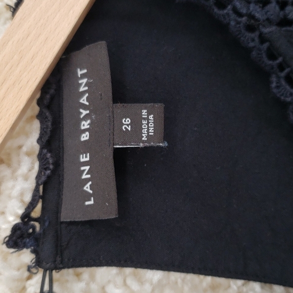 Lane Bryant Women US 26 Black White Top Long Sleeve Viscose Embroidered Eyelet - Picture 2 of 7